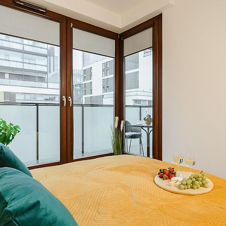 Cozy Family Apartments With Balcony Near Zlote Tarasy Warsaw Ngoại thất bức ảnh