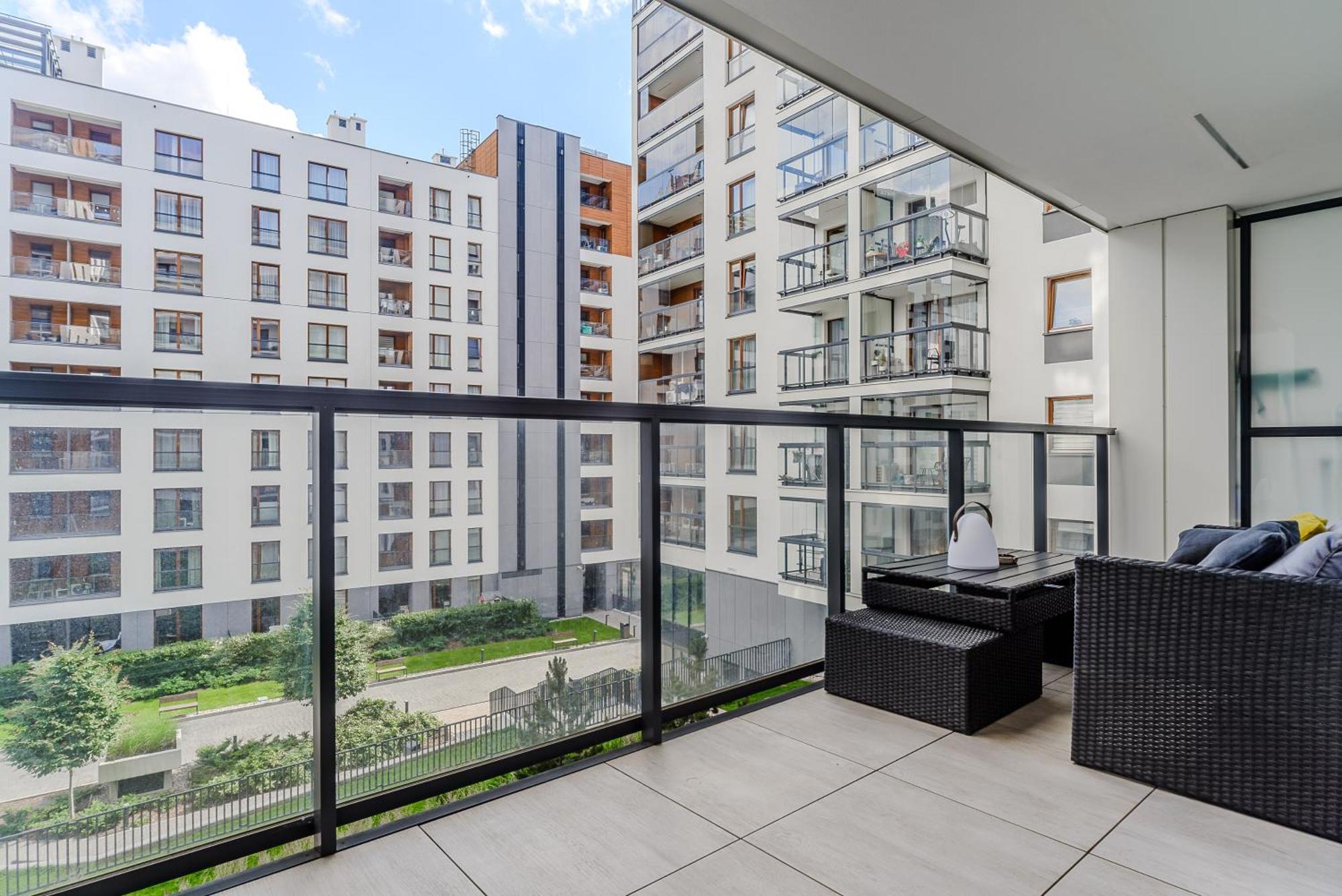 Cozy Family Apartments With Balcony Near Zlote Tarasy Warsaw Ngoại thất bức ảnh