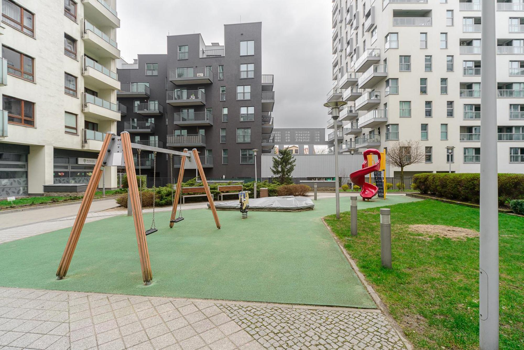 Cozy Family Apartments With Balcony Near Zlote Tarasy Warsaw Ngoại thất bức ảnh